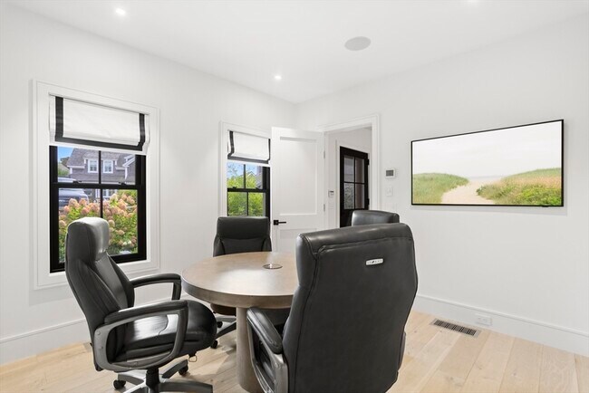 Building Photo - 3 Old Mill Ct