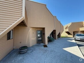 Building Photo - 326 Olympia Dr