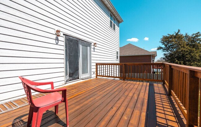 Building Photo - 4Bd/3.5Ba Home Available