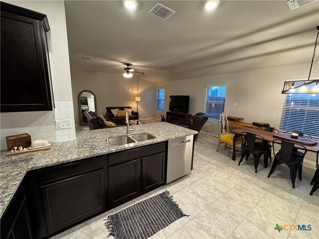 Building Photo - 2423 Elba Dr