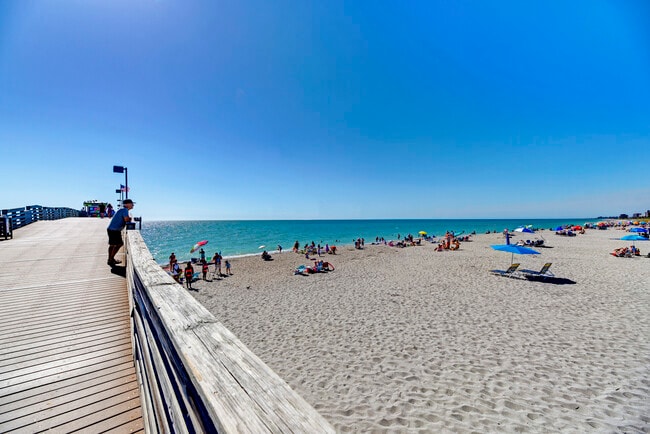 Venice Pier - 748 Ravello Blvd