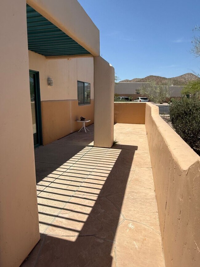 Building Photo - Southwest Casita in Convenient Location