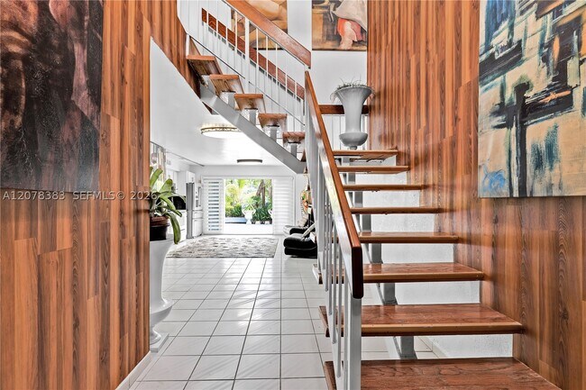 Building Photo - 8909 SW 108th St