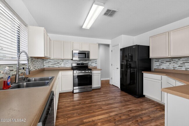 Building Photo - 1337 W Camino Mesa Sonorense