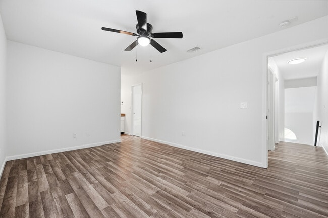 Building Photo - 403B Yancey St