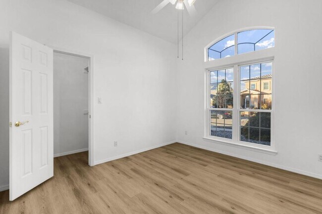 Building Photo - 9512 Rosas Ave NE