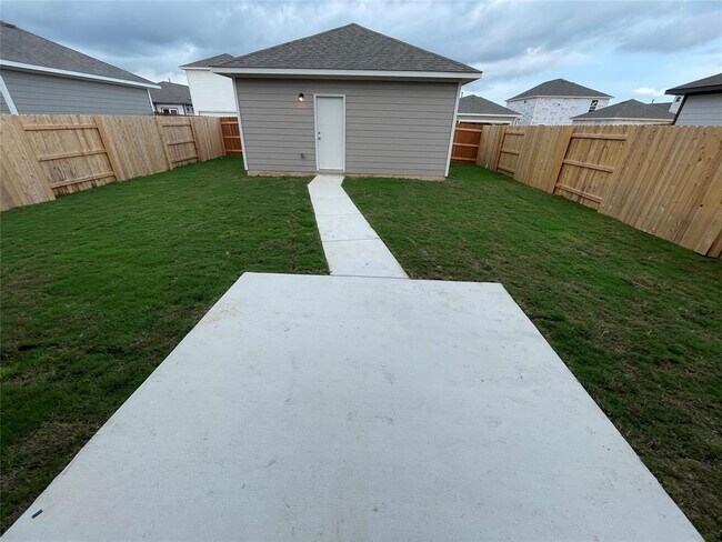 Building Photo - 2406 Amara Levi Ln