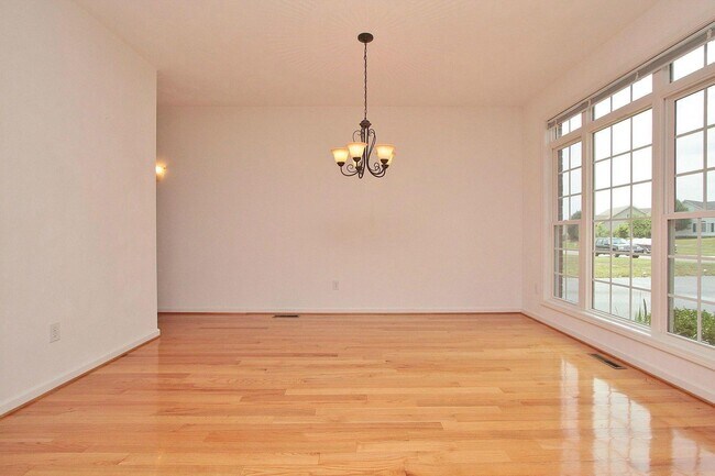 Building Photo - 2359 Wolf Run