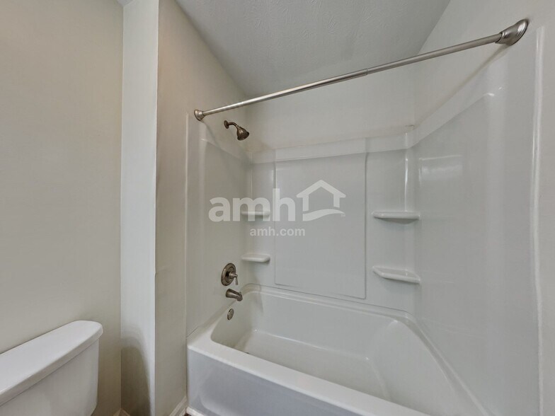 Building Photo - 8284 Shattuck Dr