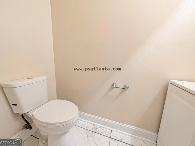 Building Photo - 525 Cedar Wood Ct SW