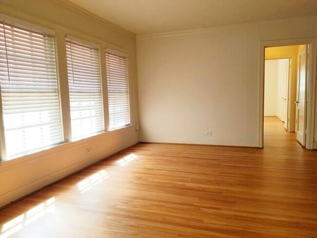 Living Room - 1806 Banks St