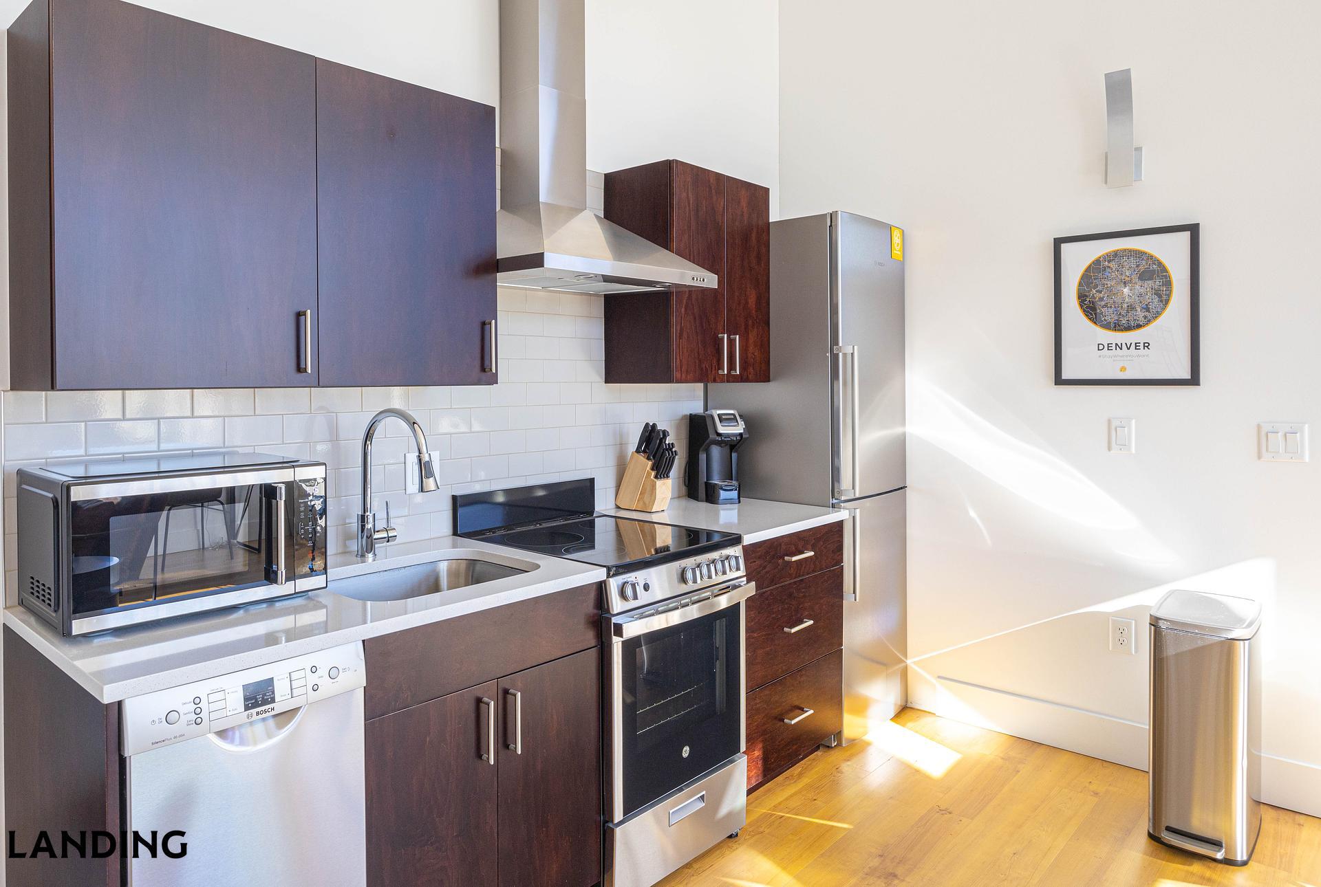 Building Photo - 135 Adams St