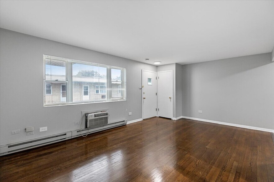 Building Photo - 6212 W 64th Pl