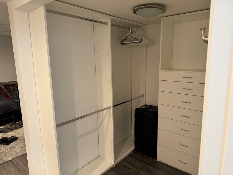 Walk in closet - 2700 Cahuenga Blvd E