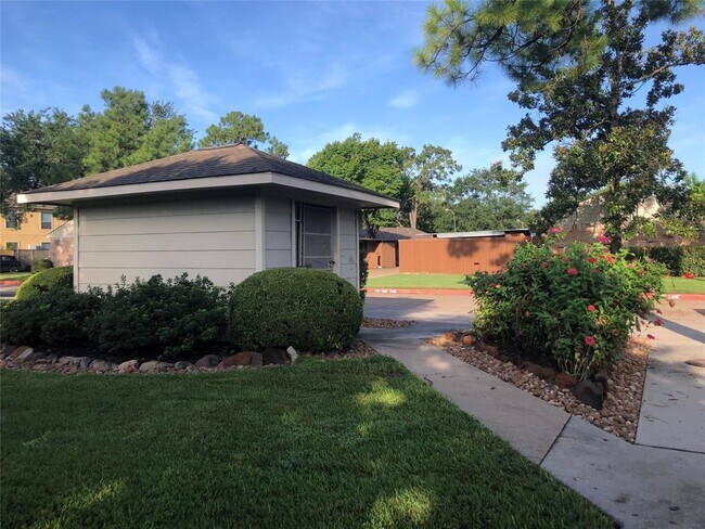 Building Photo - 8801 Hammerly Blvd