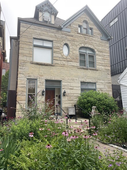 Building Photo - 106 S Fairmount St