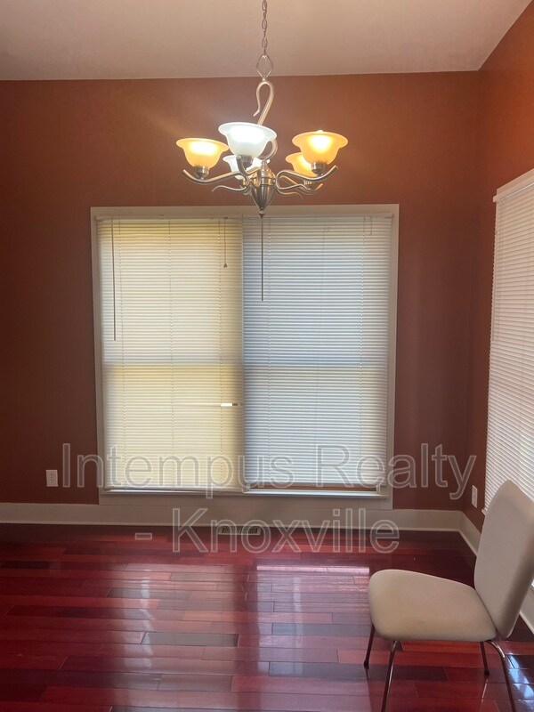 Building Photo - 229 Deaderick Ave