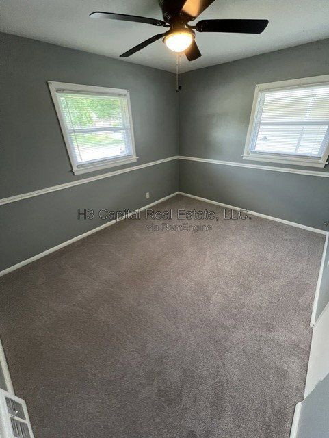 Building Photo - 2837 Dogwood Dr