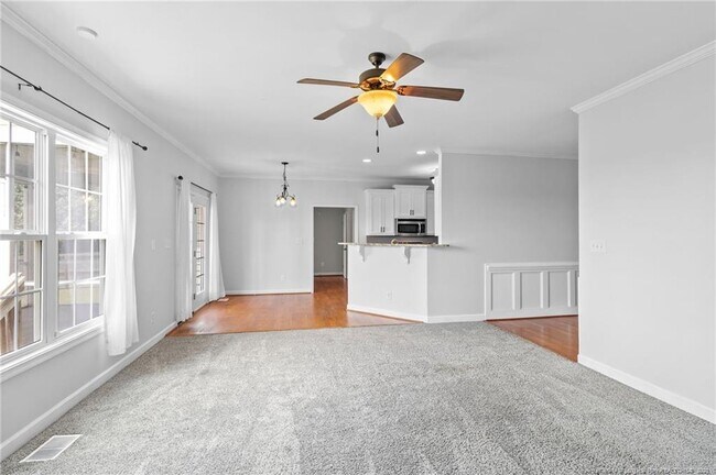 Building Photo - 720 Camwheel Dr