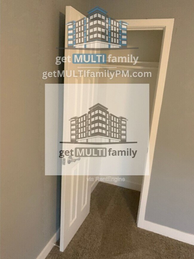 Building Photo - 1766 E 6th Ave