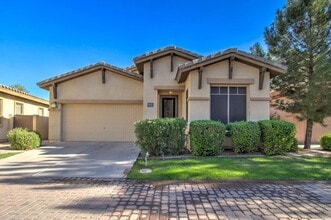 Building Photo - 1833 W Periwinkle Way