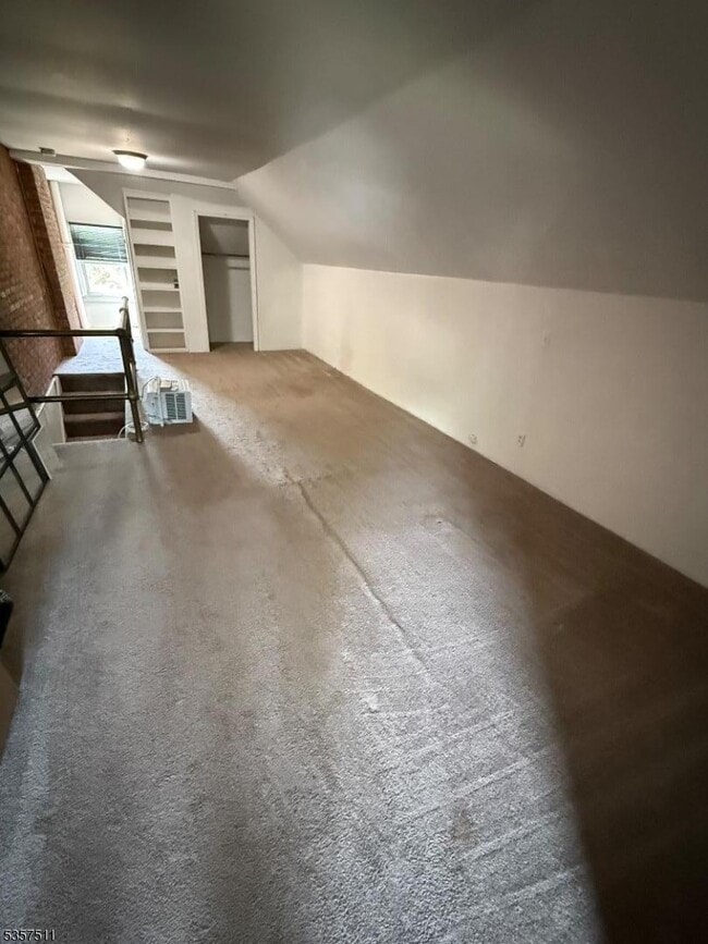Building Photo - 36 Malvern Pl