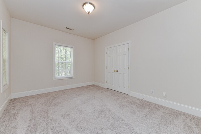 Building Photo - 3420 Archdale Dr