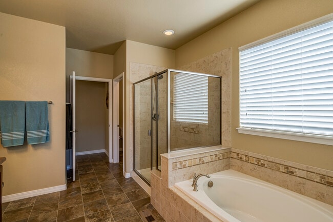 Building Photo - 7868 Renegade Hill Dr