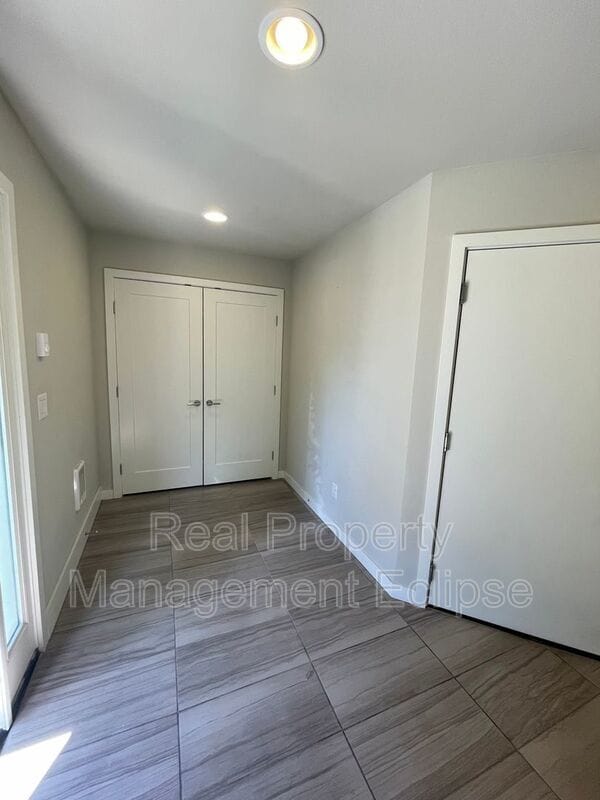 Building Photo - 1525 139th Ct NE