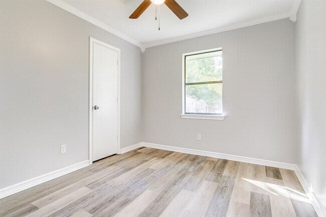 Building Photo - Shaded Wylie Charmer with Fireplace & Covered Patio Comfortable 3-Bed Living