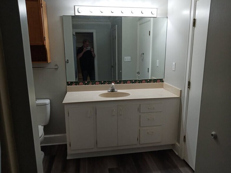 Bathroom - 109 Limberlost Dr