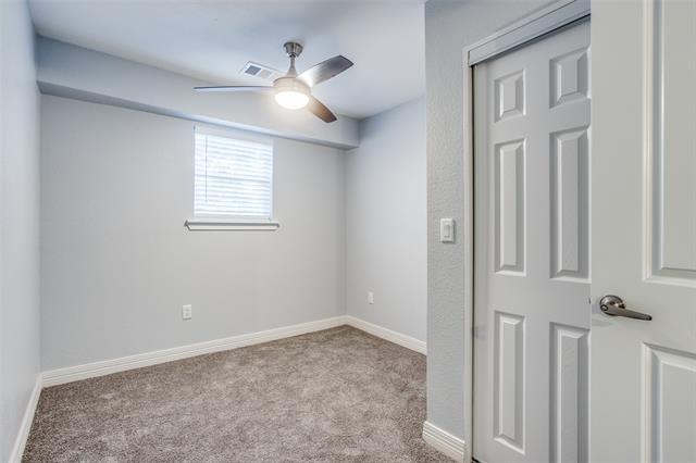 Building Photo - 902 Clark St