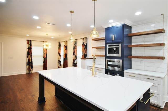 Building Photo - 806 Bryson St