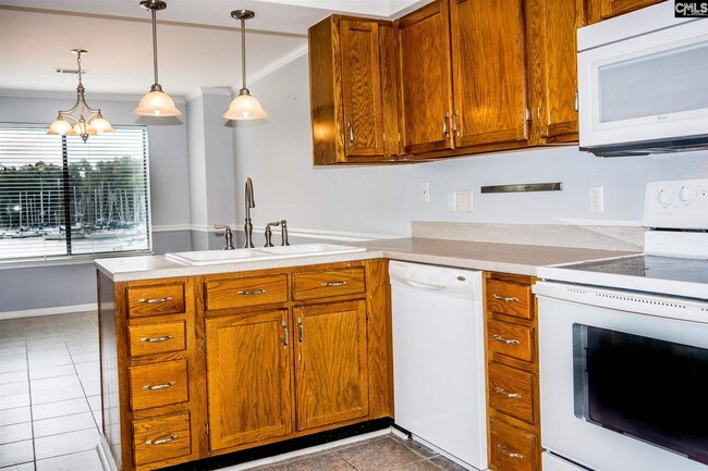 Building Photo - 336 Cove Ct
