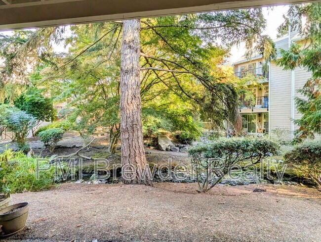 Building Photo - 19851 25th Ave NE