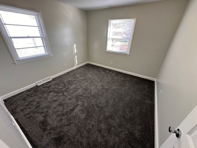 Building Photo - Great newly updated 3 bed 1 bath home in G...