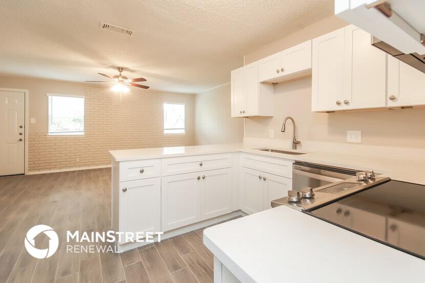 Building Photo - 5621 Macdougall Dr