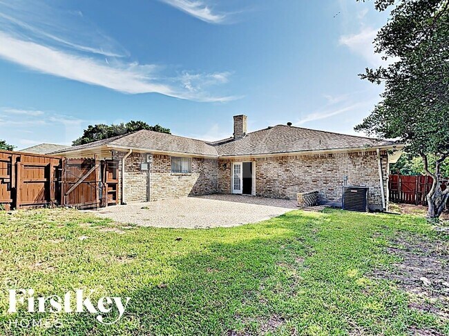 Building Photo - 3413 Valley View Ln