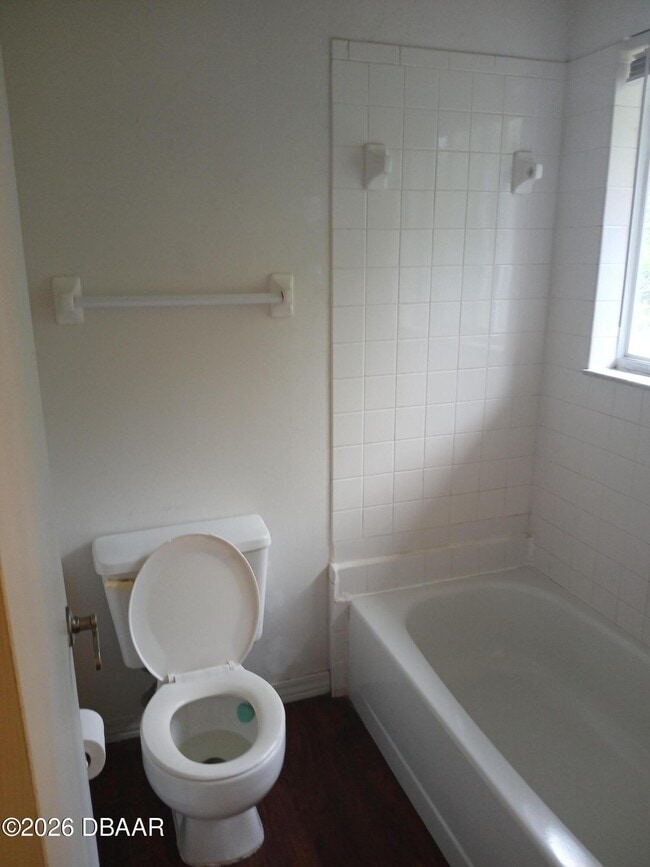 Building Photo - 2002 S Palmetto Ave