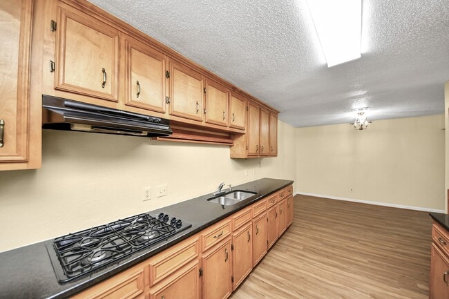 Building Photo - 8105 Lanham Ln