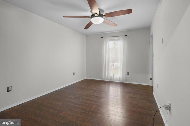 Building Photo - 3743 8th St