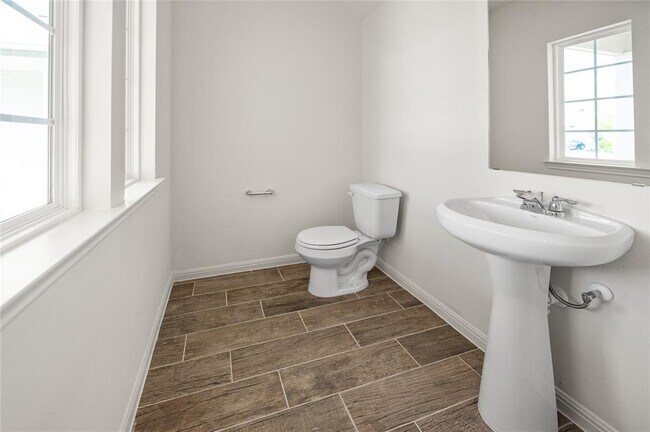 Building Photo - 10725 Overlook Pass