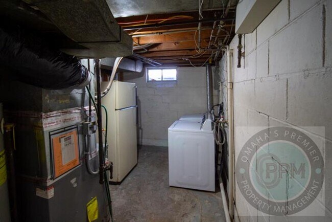 Building Photo - Newly listed 3Bd/1Ba House | Near Midtown: Modern Touches!