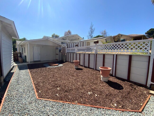 Building Photo - 3515 Valley Vista Rd
