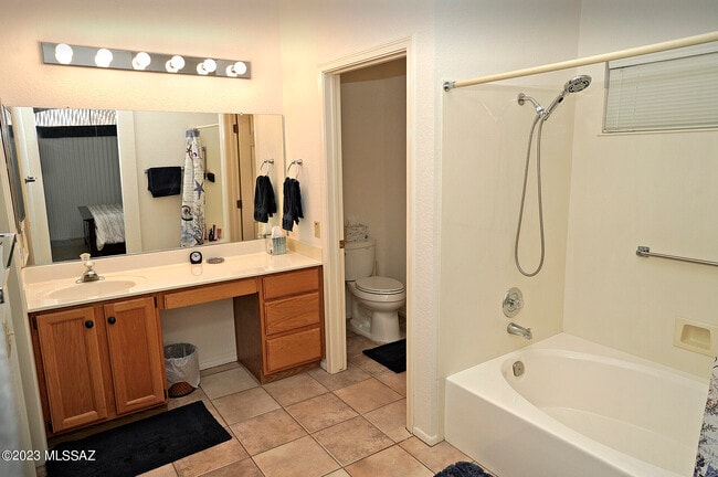 Building Photo - 14269 N Trade Winds Way