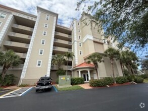 Building Photo - Vantage Point