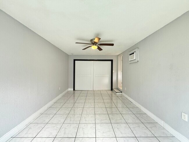 Building Photo - 1436 San Juan Ct