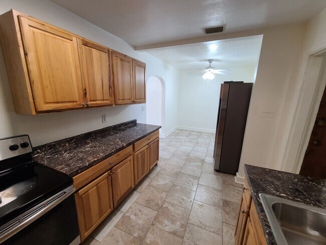 Building Photo - Stunning Corner-Lot Rental: 4BR/2BA with Courtyard