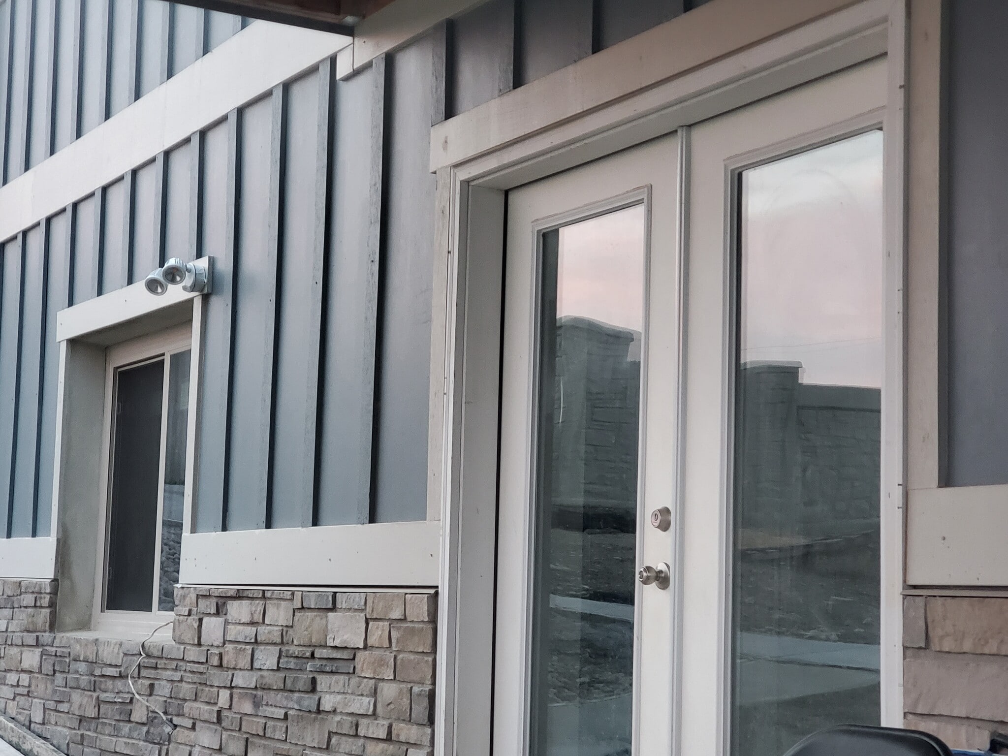 Building Photo - 936 W Temple Rim Ln