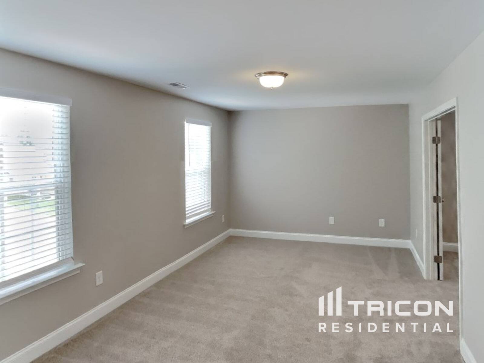 Building Photo - 135 Claystone Dr